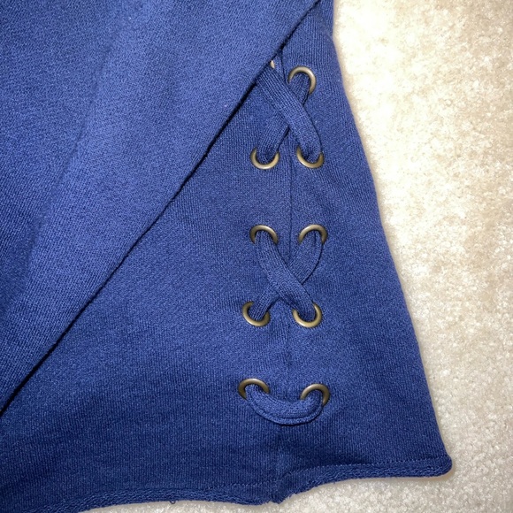 aerie cropped crewneck - Picture 2 of 3